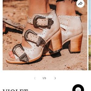 Free bird violet bootie. Great shape color ice